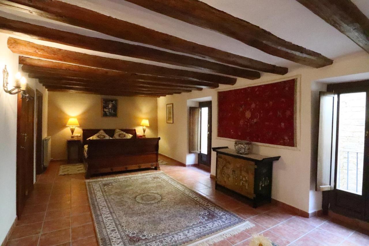 Bed and Breakfast Casa Amparo San Martín de Unx Exterior foto